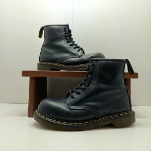 Dr martens 7 trous coques noir t.39