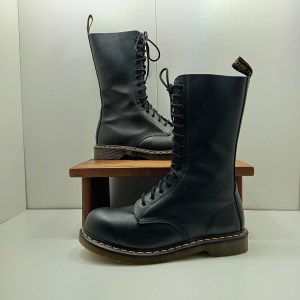 Dr martens 1940 noir avec coques t.45