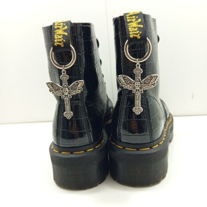 Bijoux de chaussures charms croix papillon
